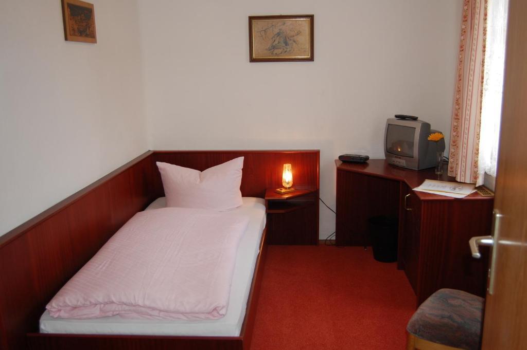 Rennstieg-Hotel Rettelbusch Kammerforst Ruang foto