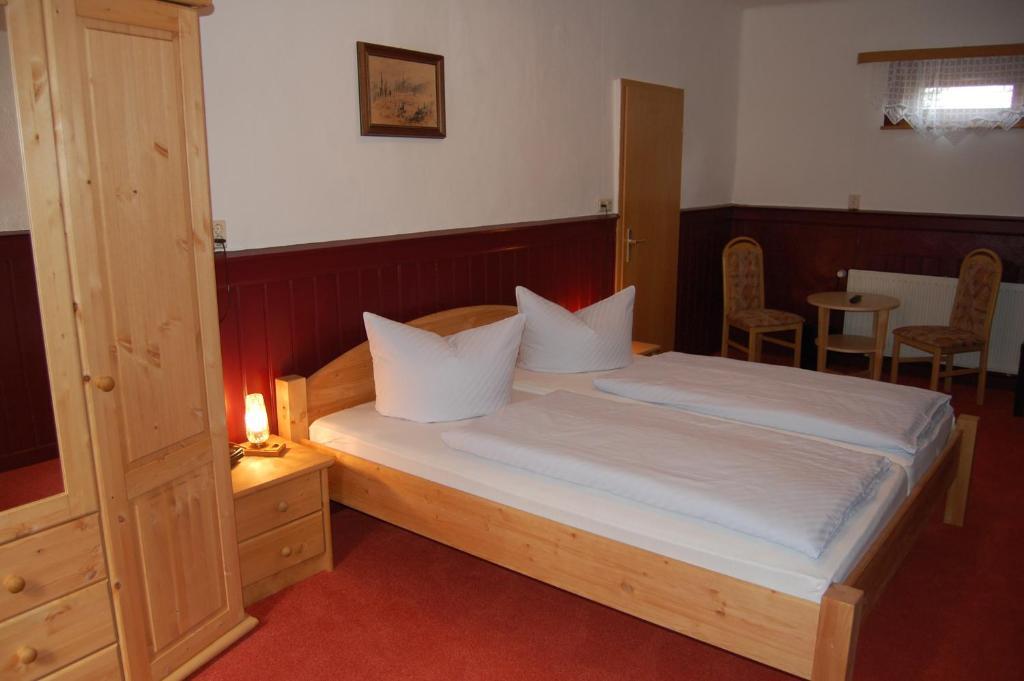 Rennstieg-Hotel Rettelbusch Kammerforst Ruang foto